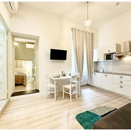 Apartment Real Italian Estate - Maps Genoa